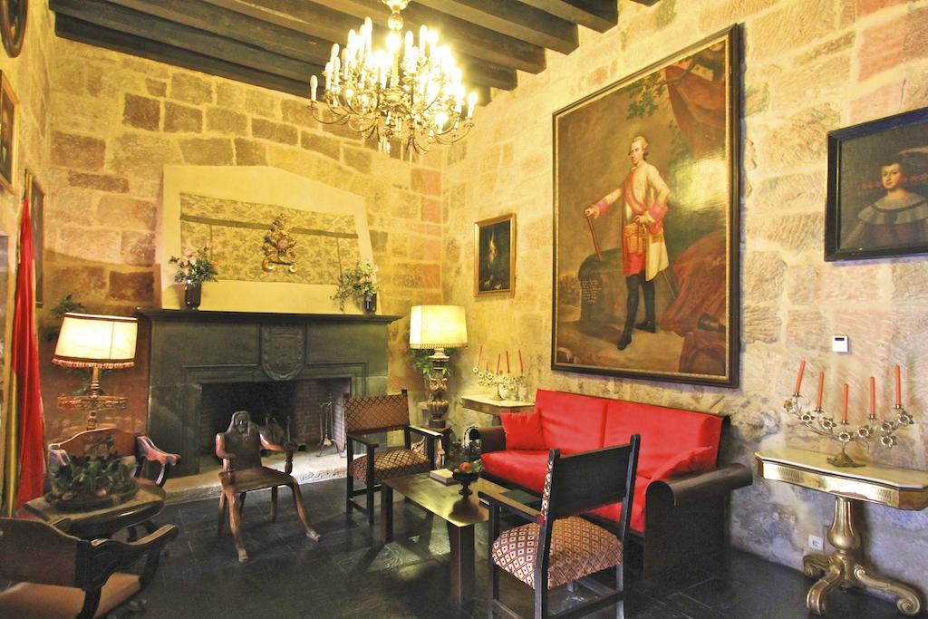 Posada Real Castillo Del Buen Amor Topas Ngoại thất bức ảnh