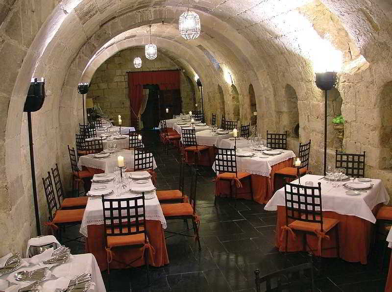 Posada Real Castillo Del Buen Amor Topas Nhà hàng bức ảnh